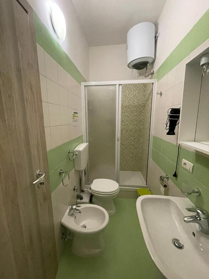 La Finestra Sul Mare B&B Crotone Exterior photo